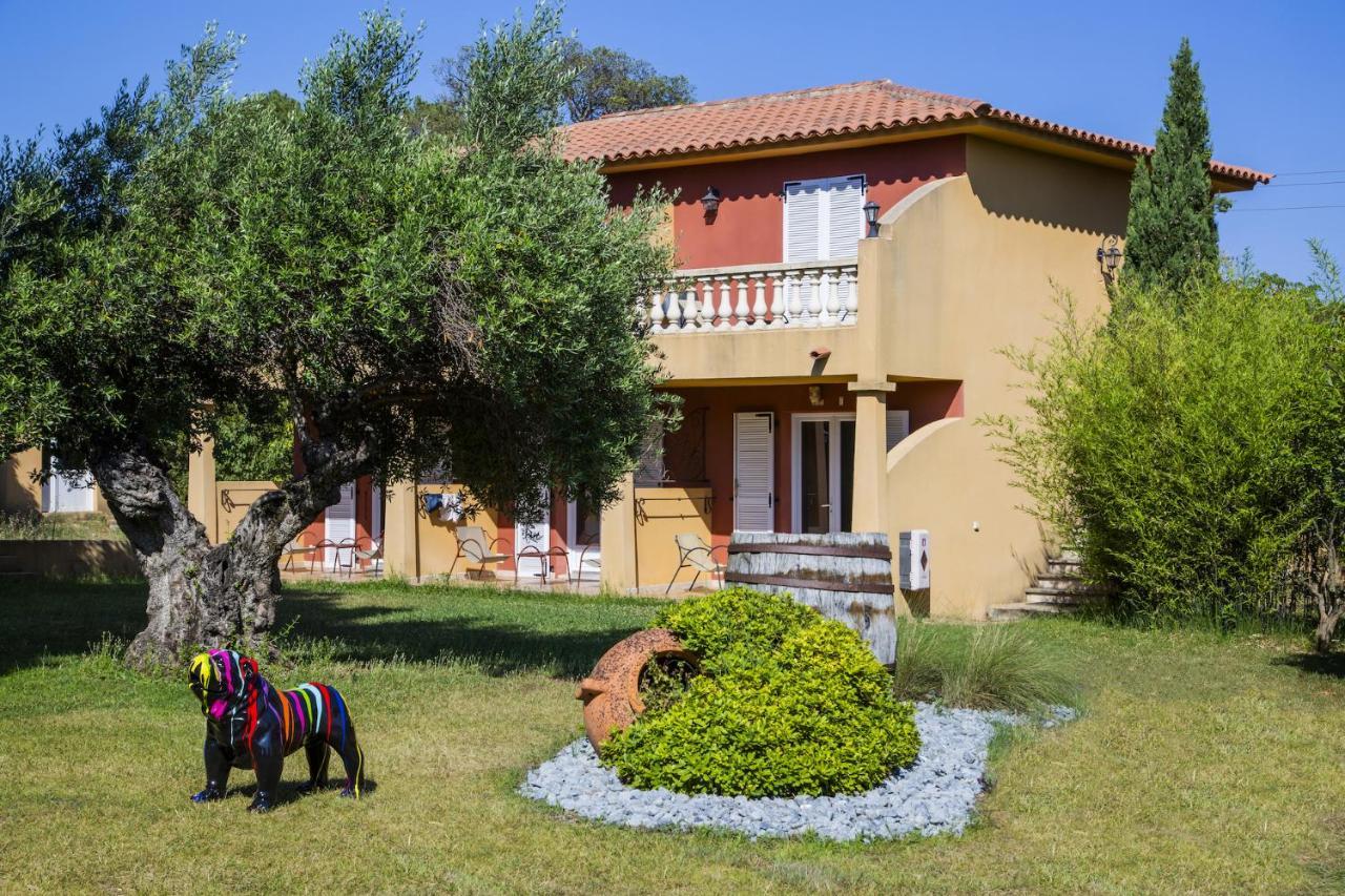 Hotel du Pont de l'Oso Lecci Extérieur photo